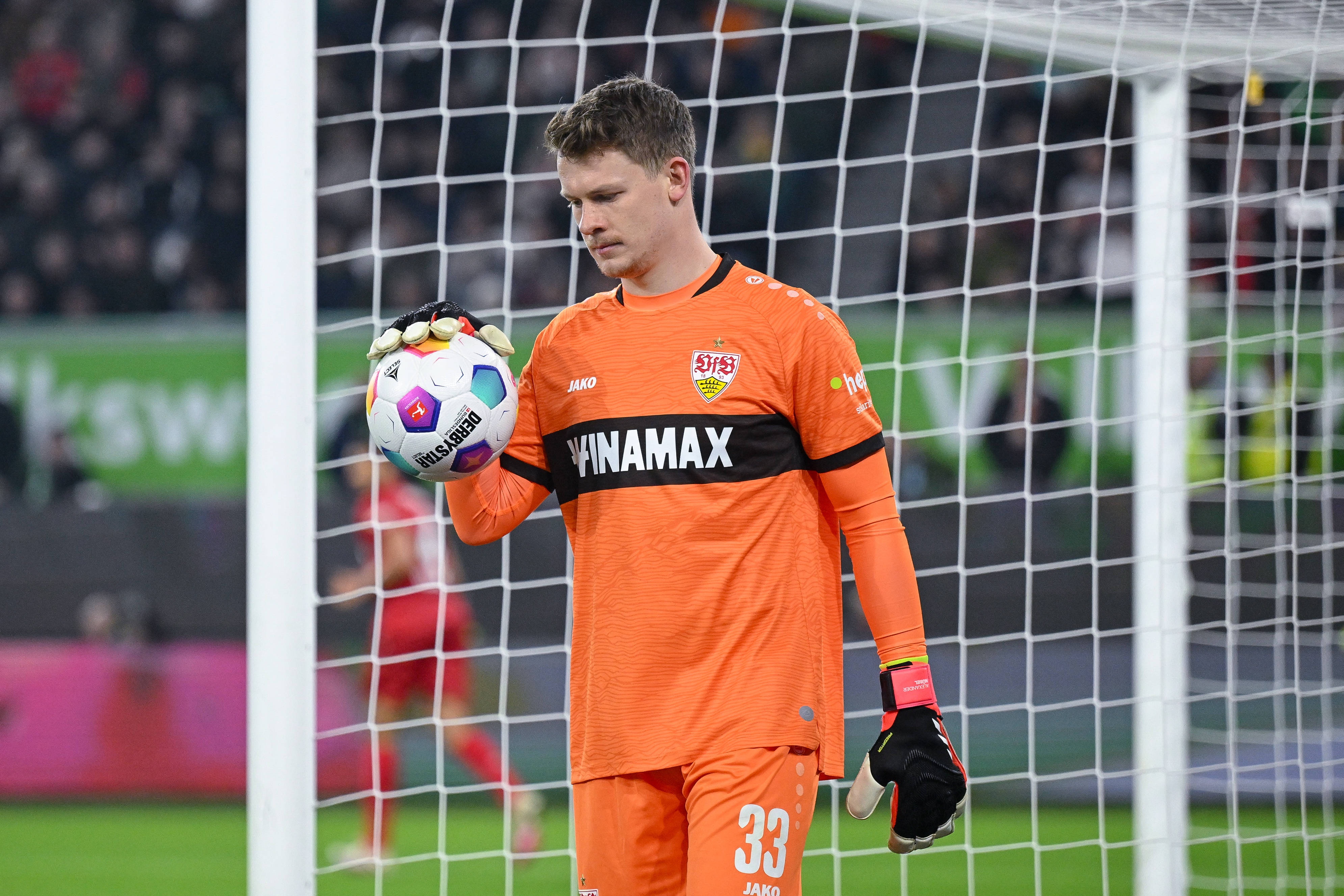 aoke-记者：拜仁考虑继续外租努贝尔，球员可能会再效力斯图加特一年